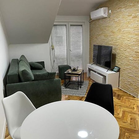 Stan Centar Ns Appartement Novi Sad Buitenkant foto
